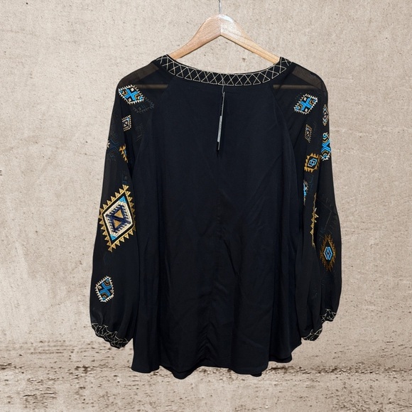 Black Tribal Embroidered Women's Top - Picture 2 of 5